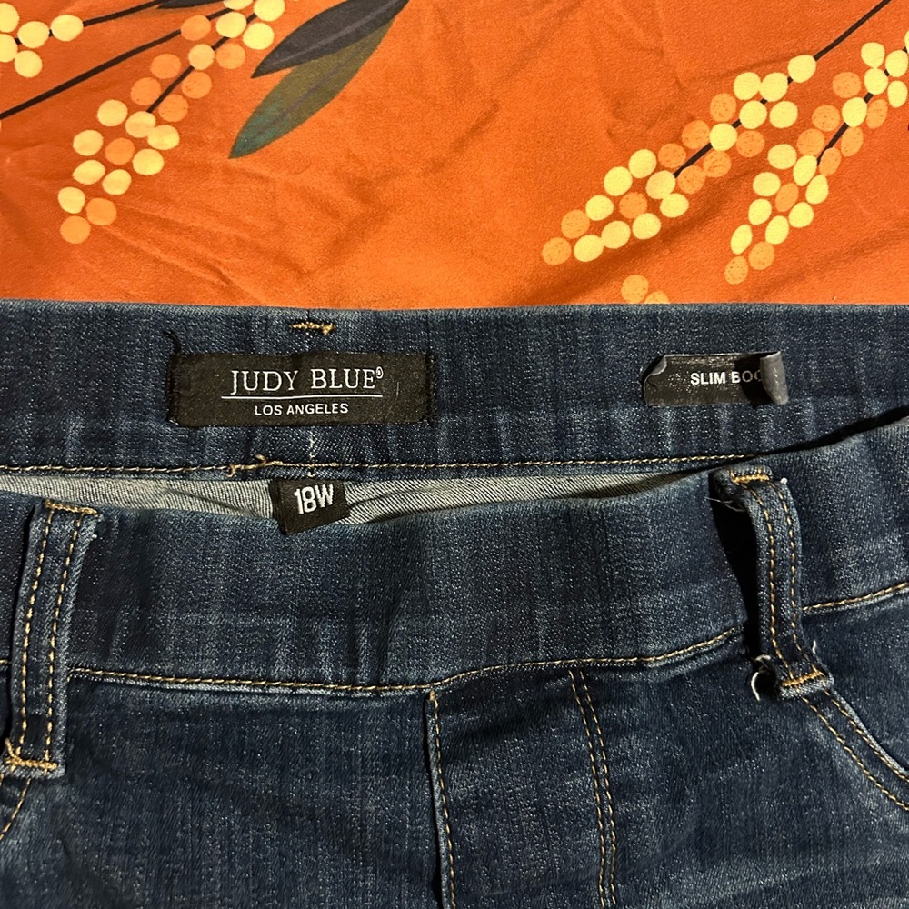 Judy Blue Women's Boot Cut Jeans in Dark Blue